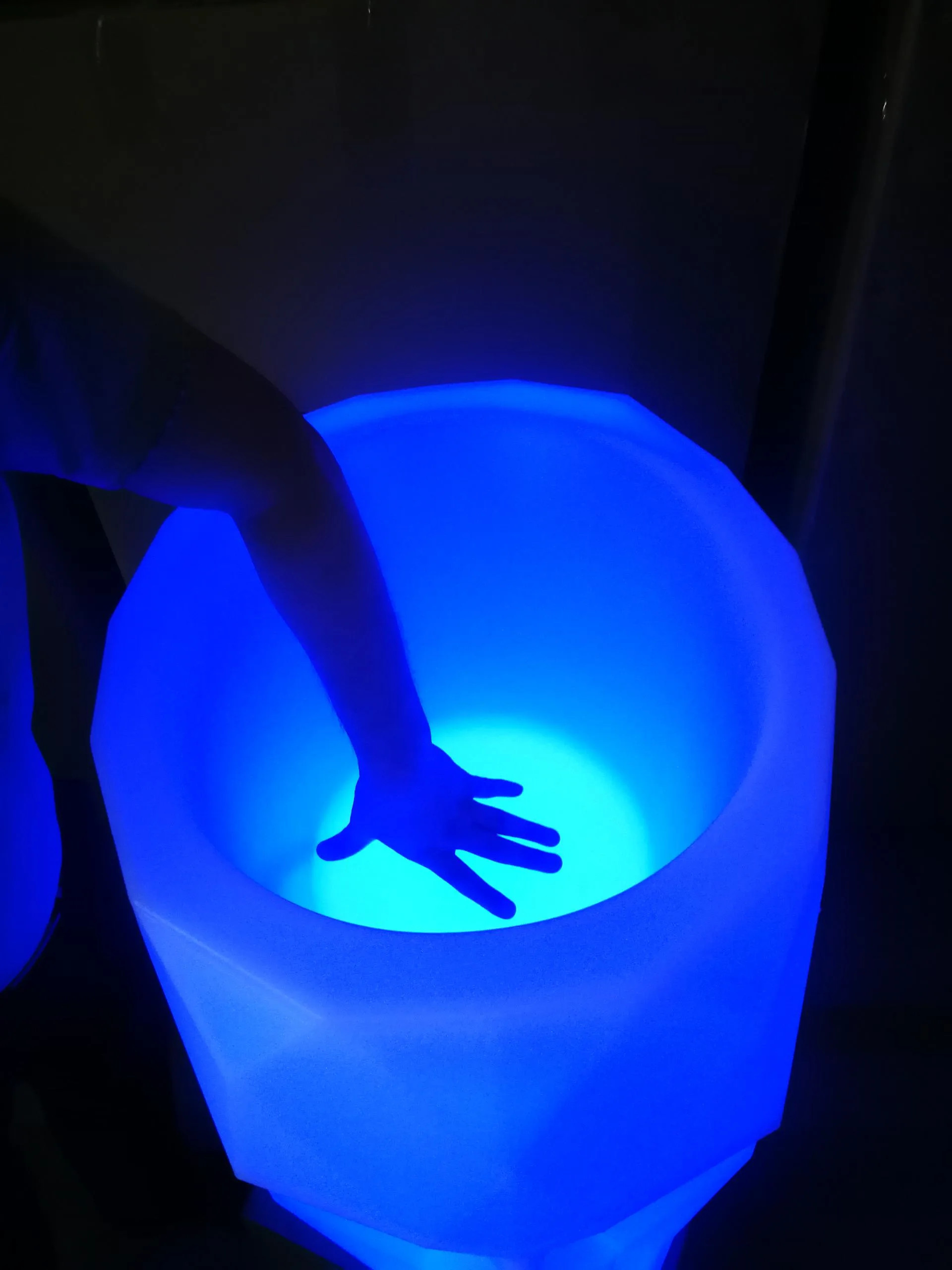 Marquee Event Hire By Inventiva Creative Studio Glow Head Drink Tub 9.jpg