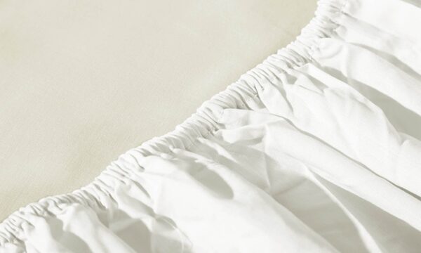 King Single Fitted Sheet (White) - Image 2